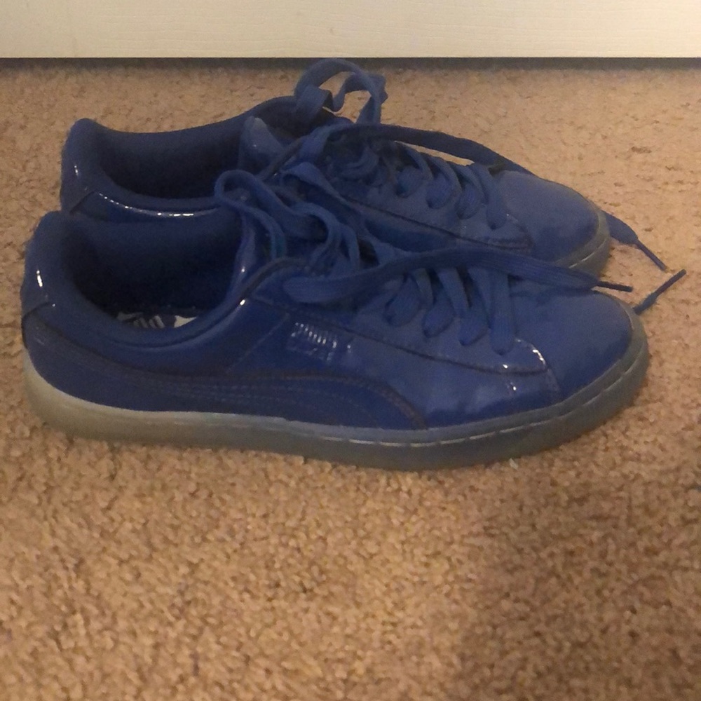 Puma (Size 6 Youth)